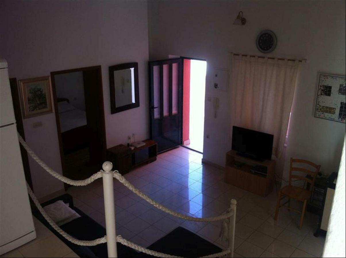 Apartment Tutini Dvori Primosten