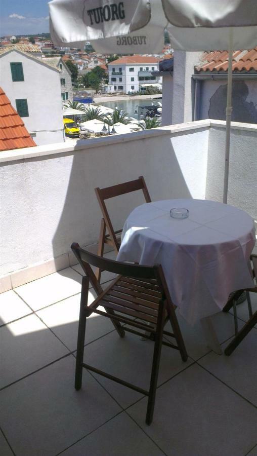 Tutini Dvori Apartment Primosten